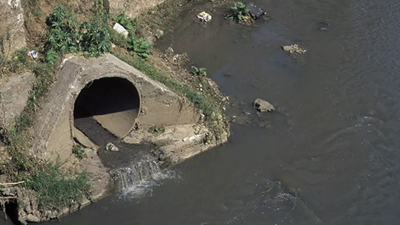 Desentupidora de Esgoto em Balneário Camboriú: Soluções Eficientes com a Socorro Desentupidor